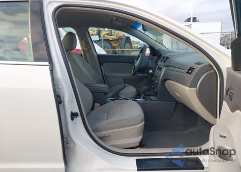 2010 Ford Fusion Se from USA, damaged, VIN 3FAHP0HA2AR334761